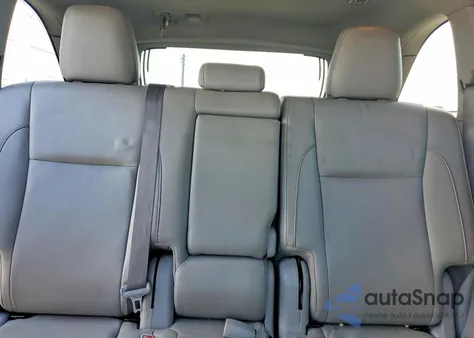 2018 Toyota Highlander Se z USA, uszkodzony, nr VIN 5TDJZRFH8JS559516